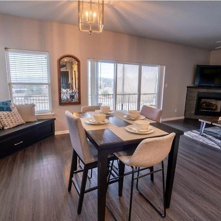 Brooklynn'S Bay, Elegant Lakefront Condo Retreat Hot Springs Ngoại thất bức ảnh